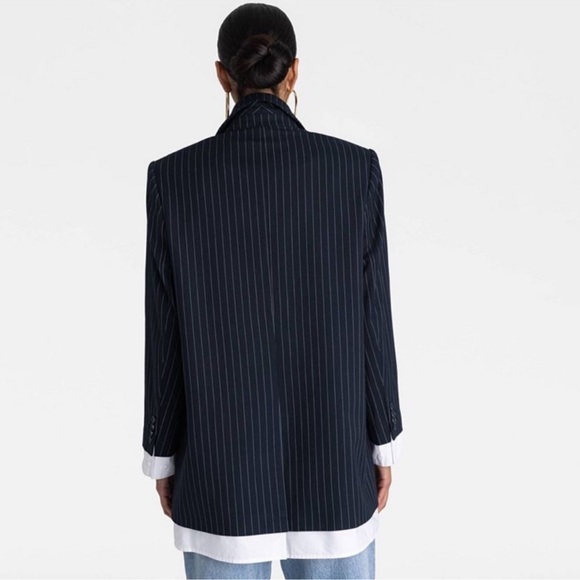 KBB by KAHLANA Women's 'The Shirt Blazer' - Navy/White Striped - Picture 2 of 3